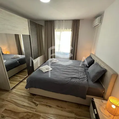 Los Locos 710 Apartment *