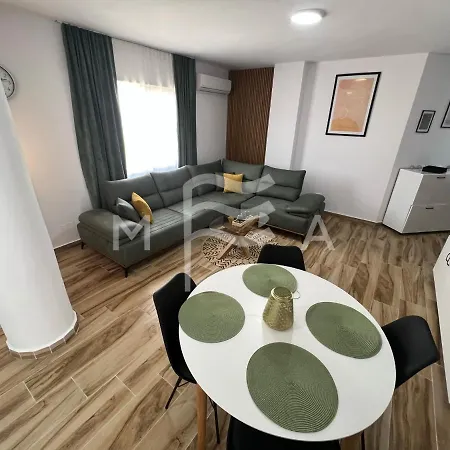 Los Locos 710 Apartment